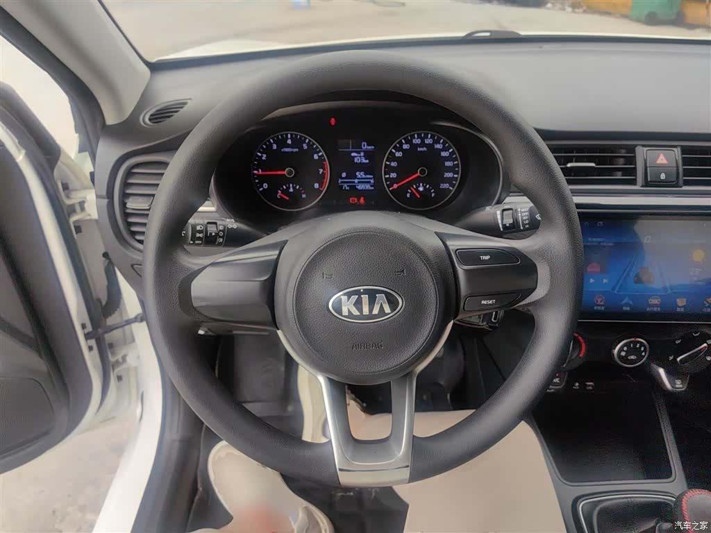 Kia K2, 2018 11