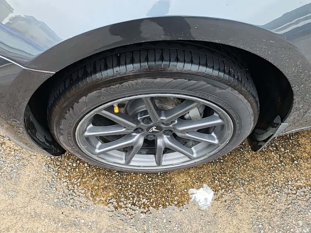 Tesla Model 3, 2019 23