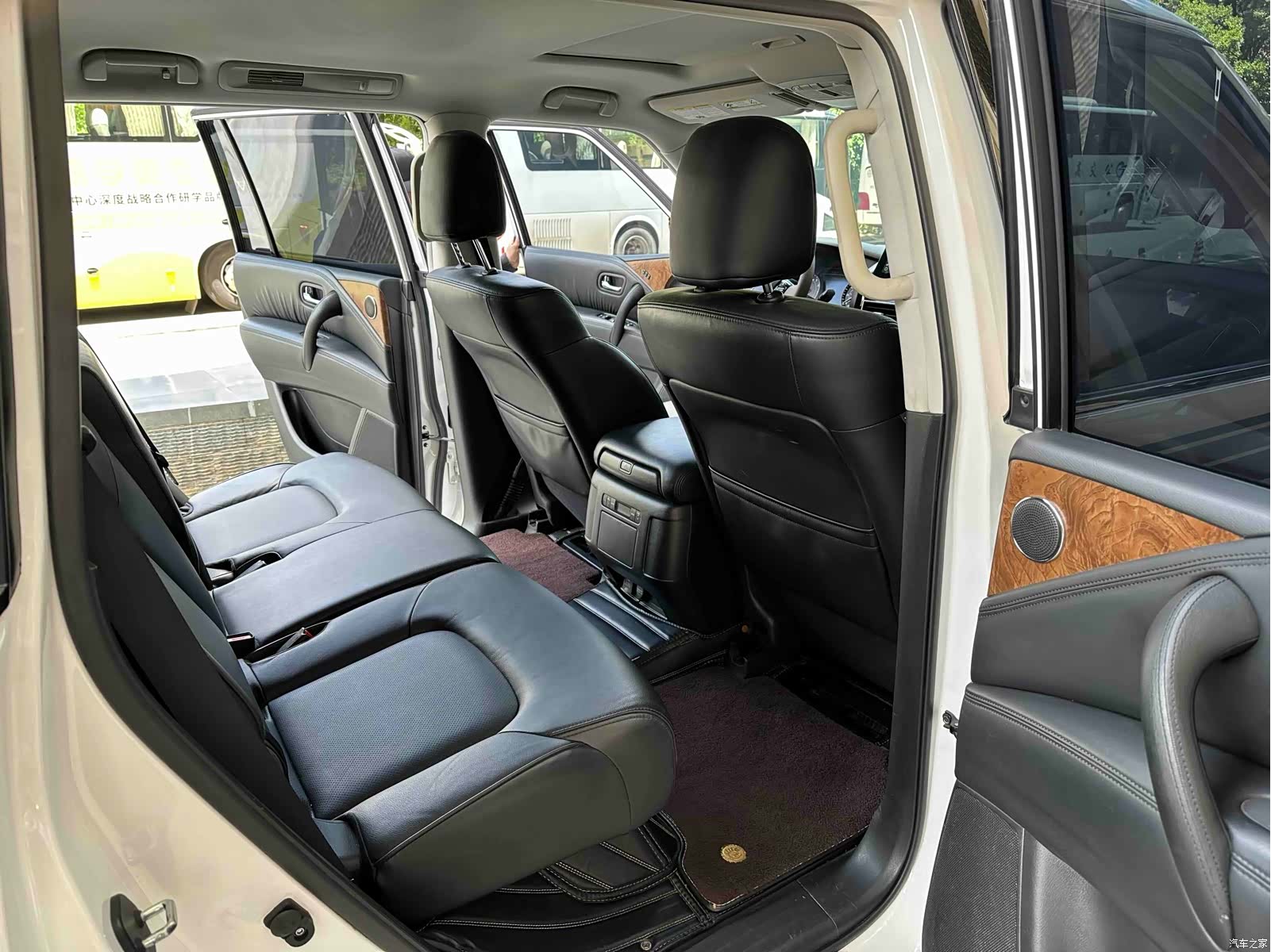 Nissan Patrol, 2023 14