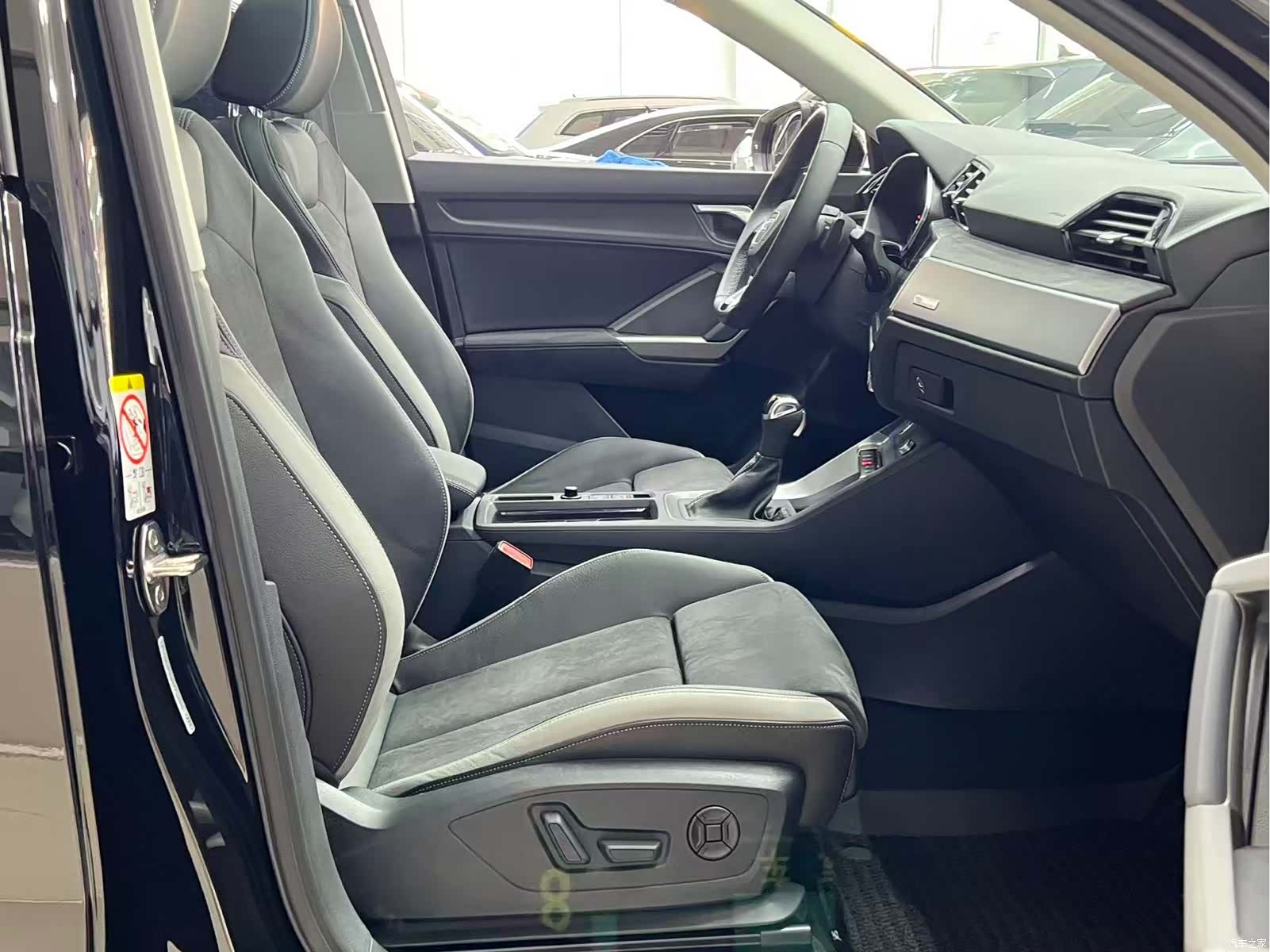 Audi Q3, 2022 18