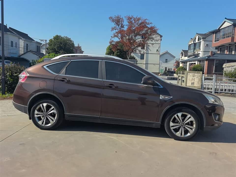 Luxgen Excellent 6 SUV