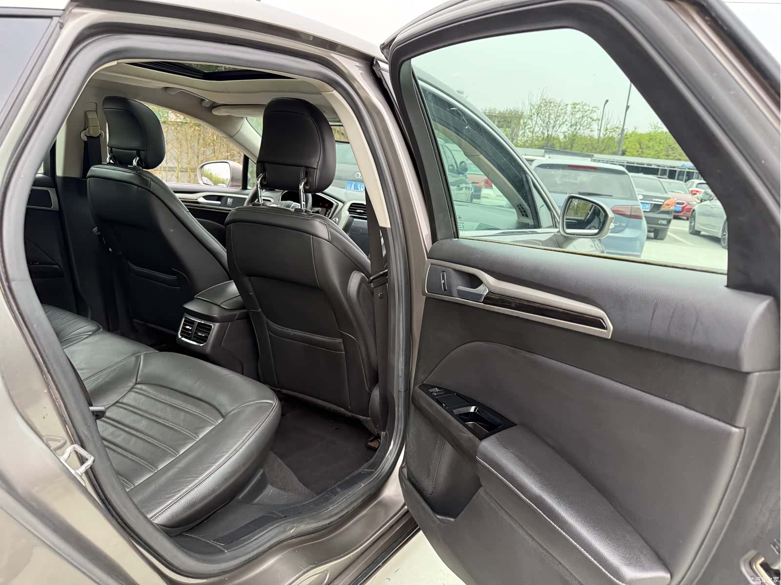 Ford Mondeo, 2015 19