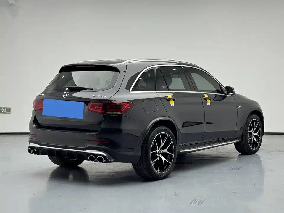 Mercedes-Benz GLC AMG