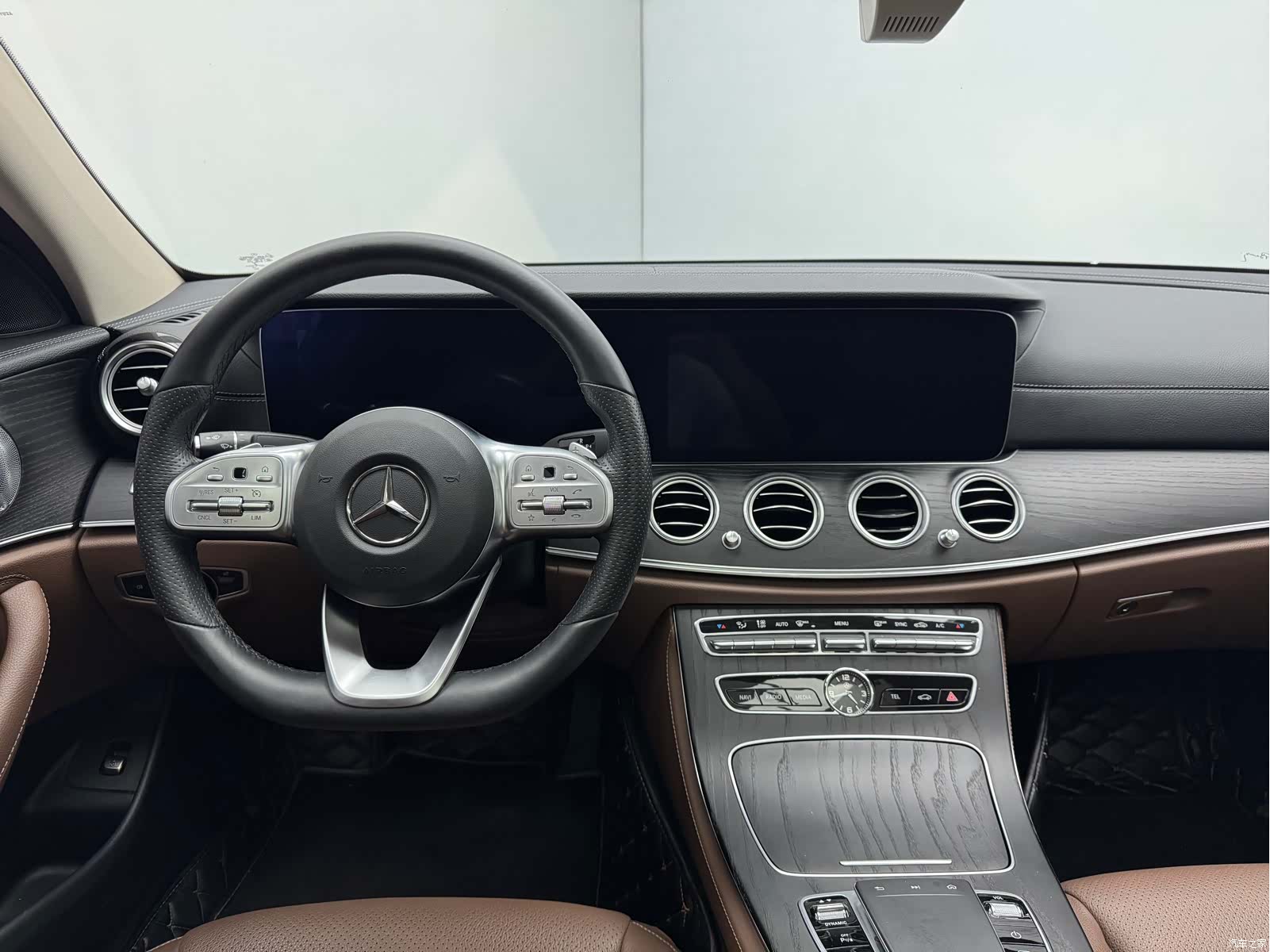 Mercedes-Benz E-Class, 2020 19