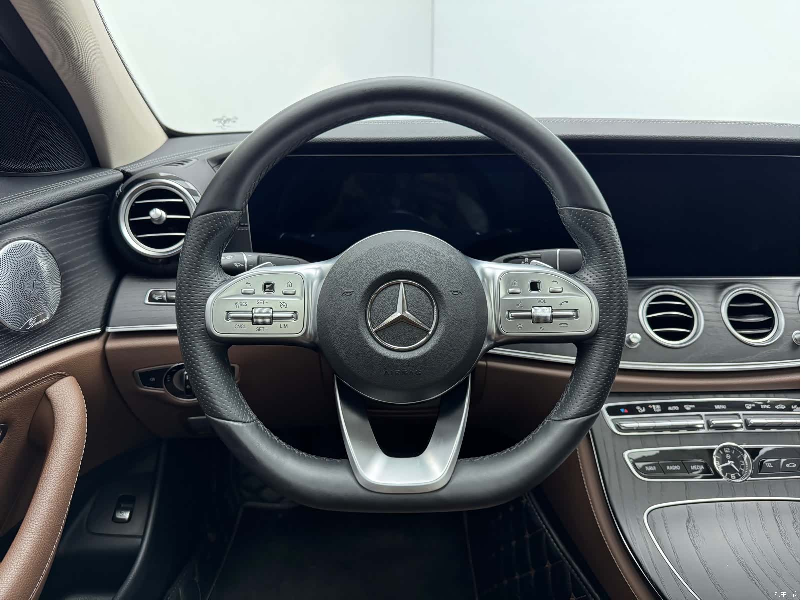 Mercedes-Benz E-Class, 2020 18