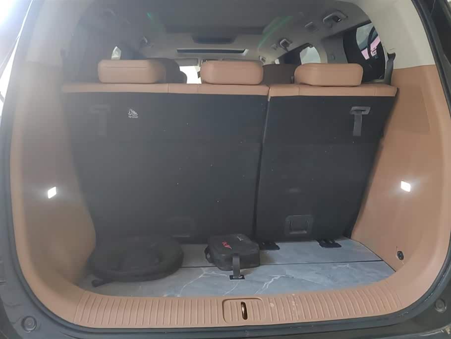 JAC Refine Ruifeng RF8 PHEV