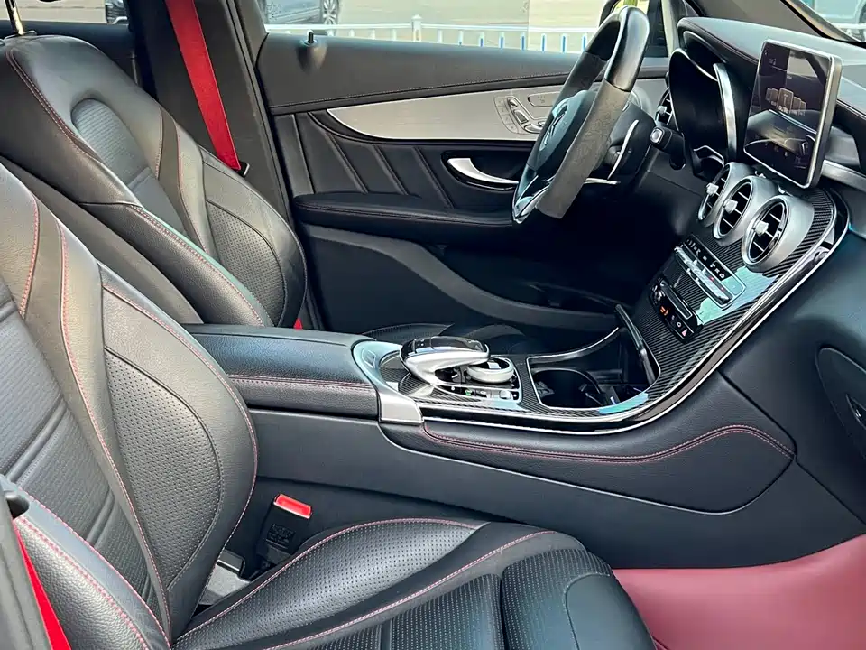 Mercedes-Benz GLC AMG