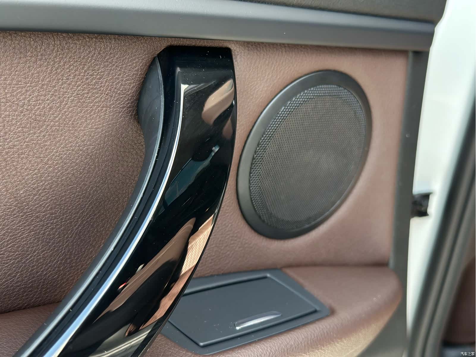 BMW 3 Series, 2019 25