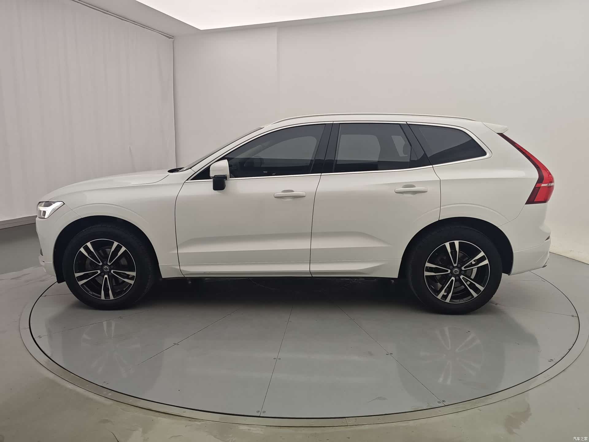 Volvo XC60, 2018 3