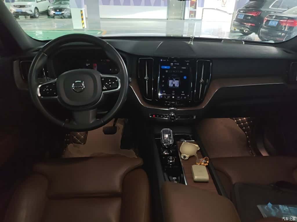 Volvo XC60, 2021 10
