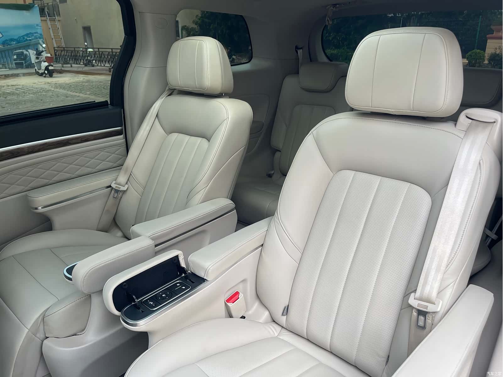 Trumpchi M8, 2020 18