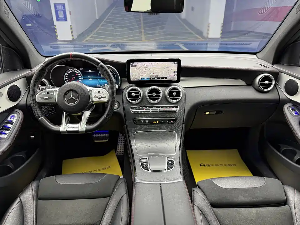 Mercedes-Benz GLC AMG