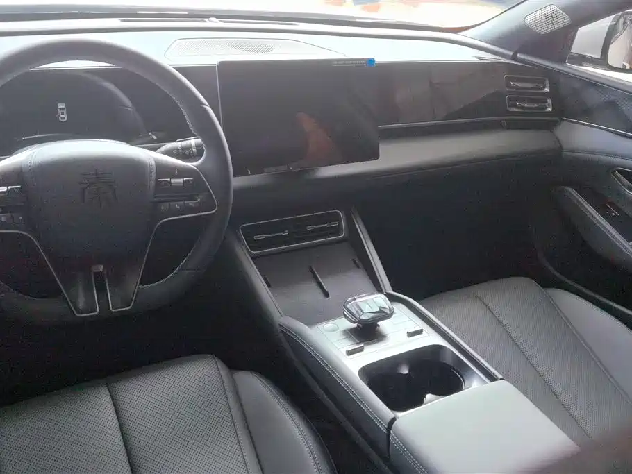 BYD Qin L BYD Qin L