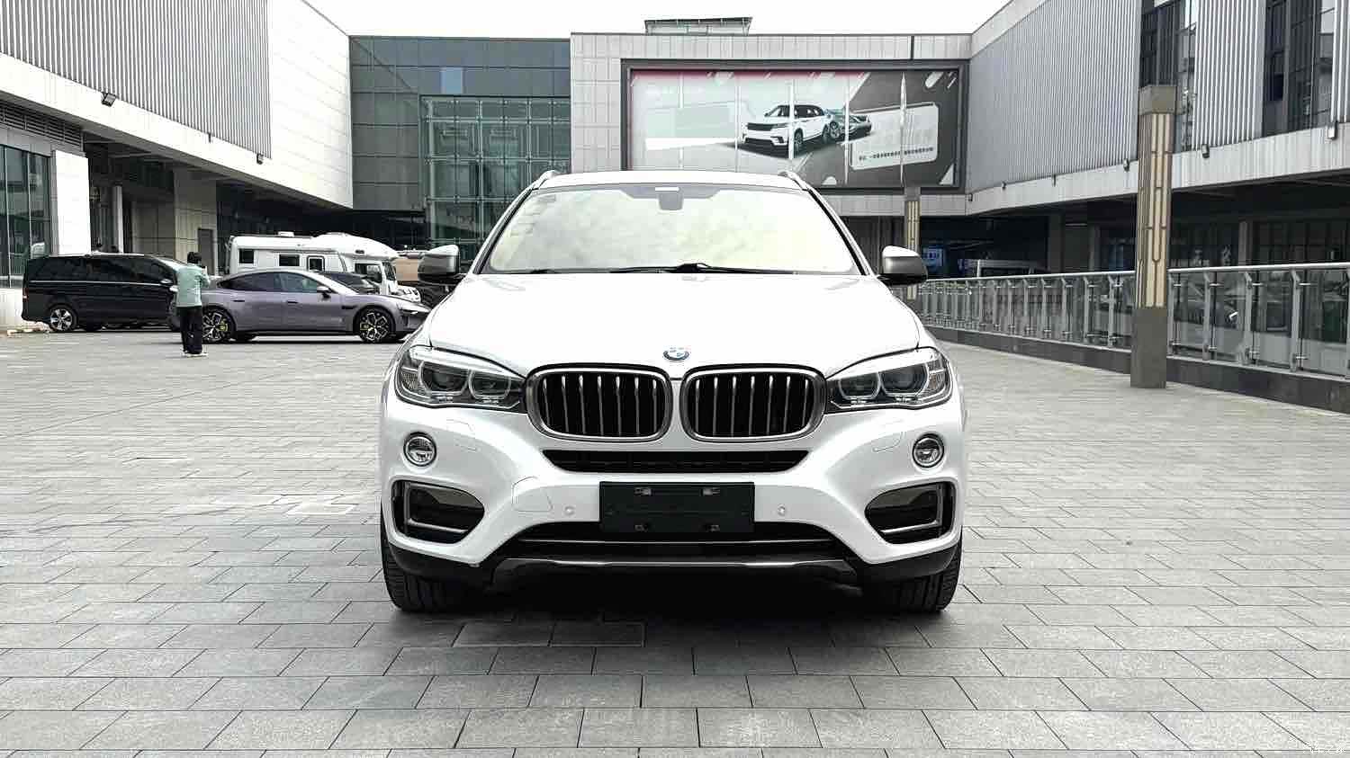 BMW X6, 2018 все фото