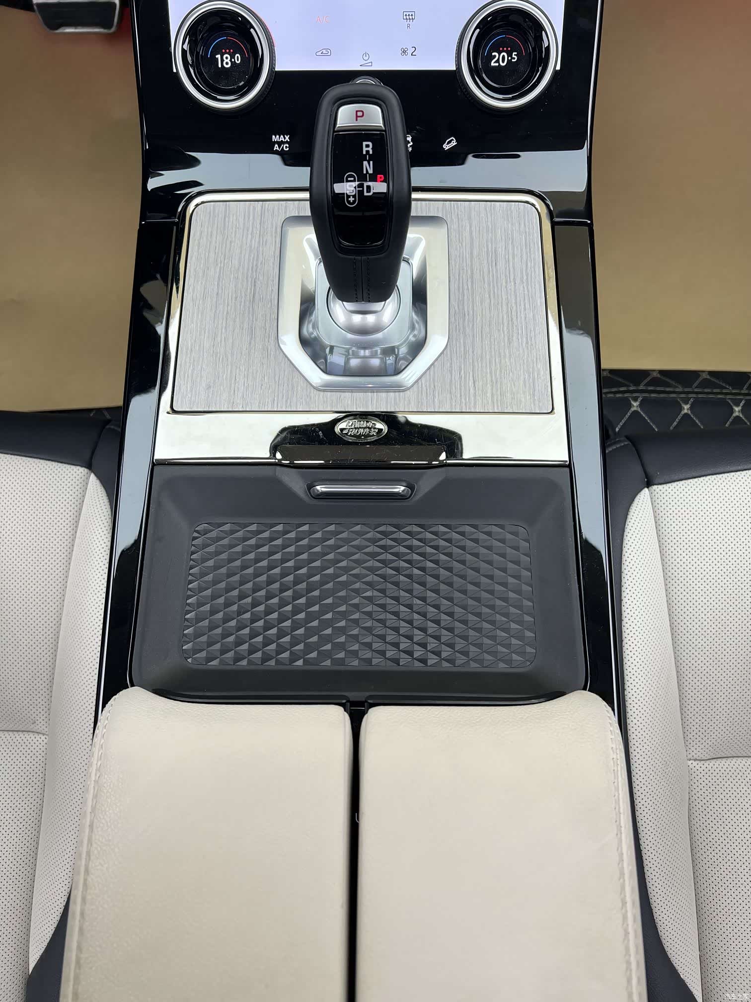 Land Rover Range Rover, 2024 26