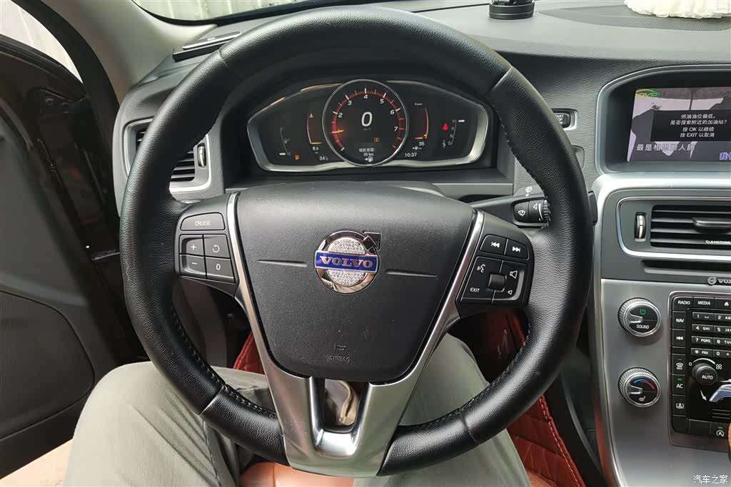 Volvo S60, 2017 15