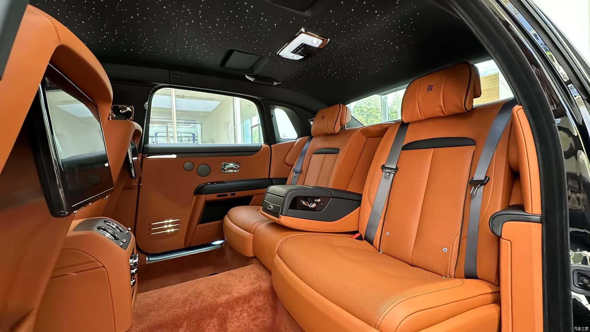 Rolls-Royce Ghost, 2021 4