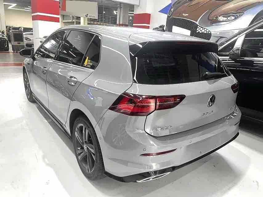 Volkswagen Golf, 2024 9