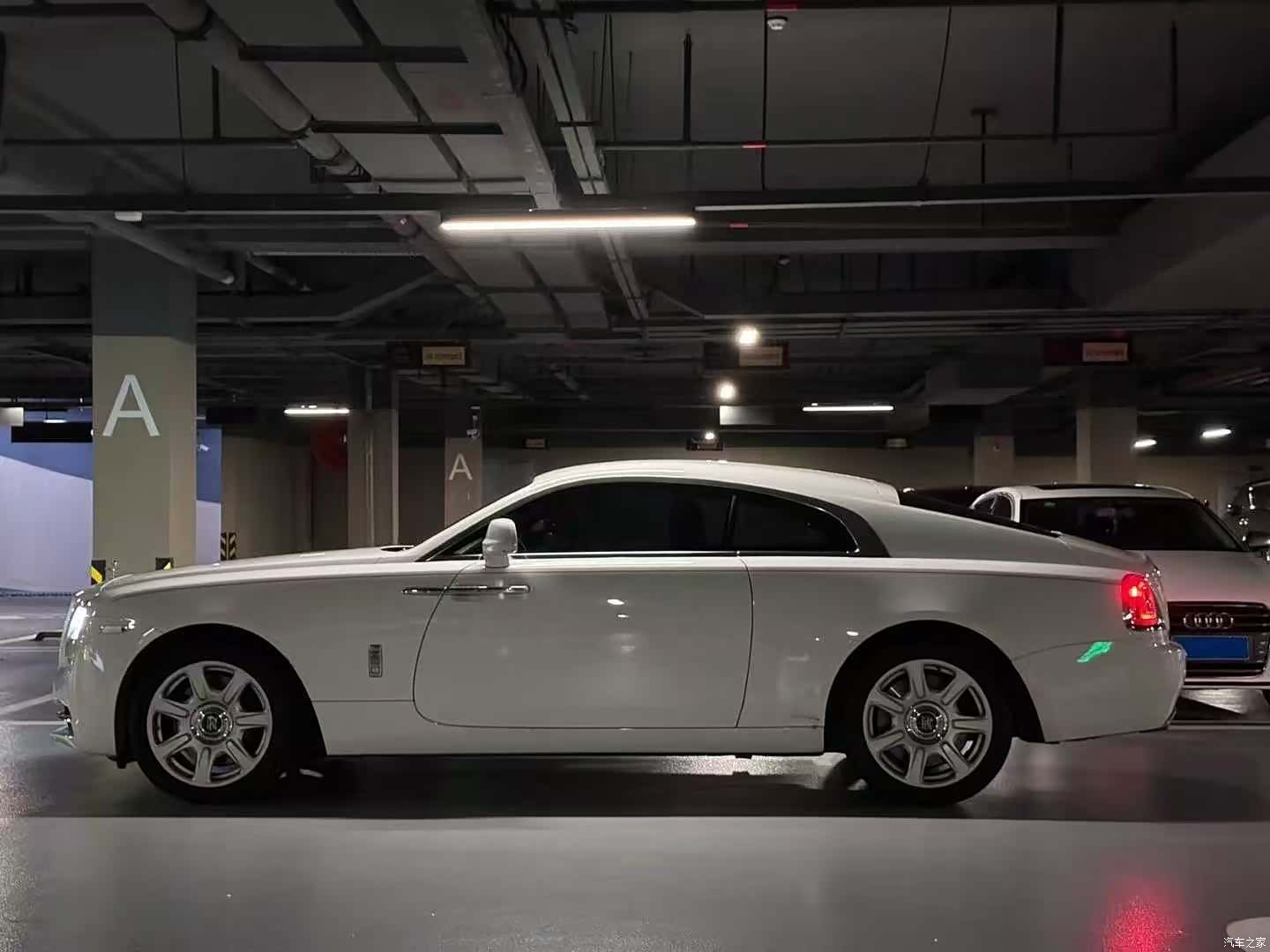 Rolls-Royce Wraith, 2019 2