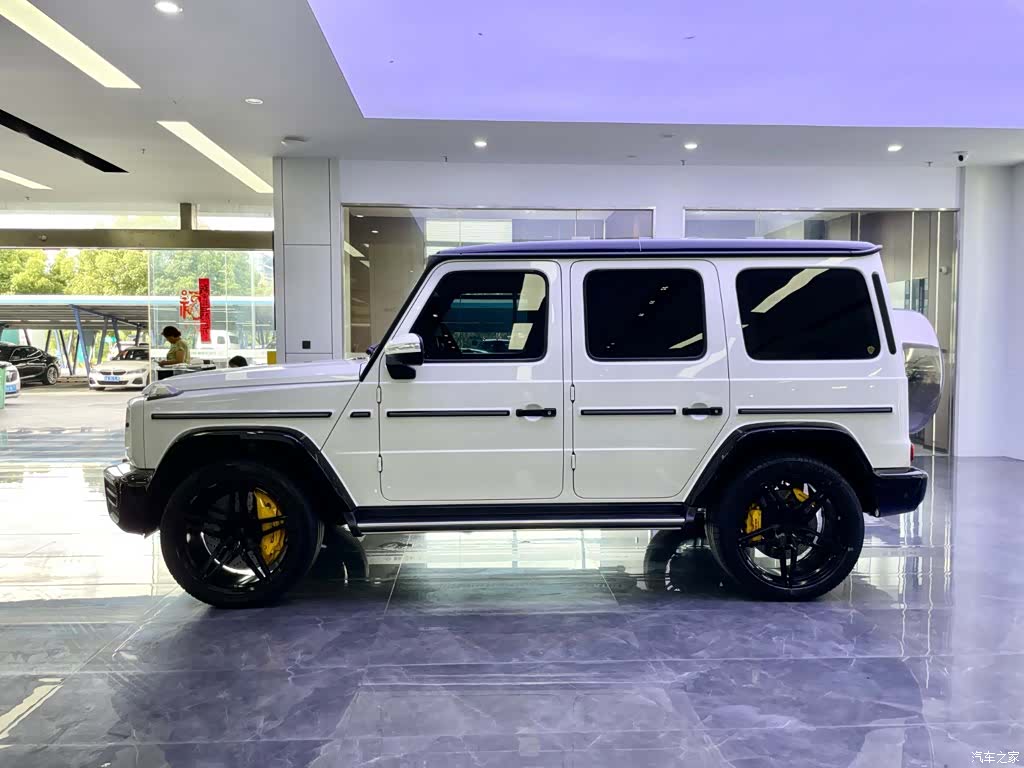 Mercedes-Benz G-Class, 2022 3