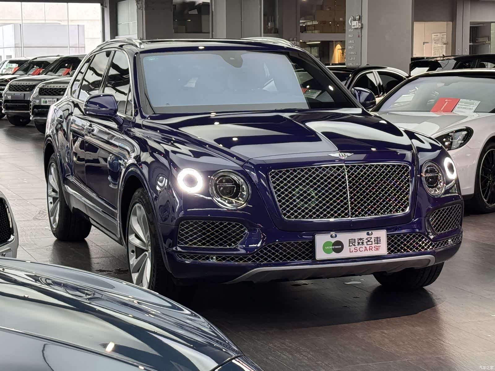 Bentley Bentayga, 2018 3