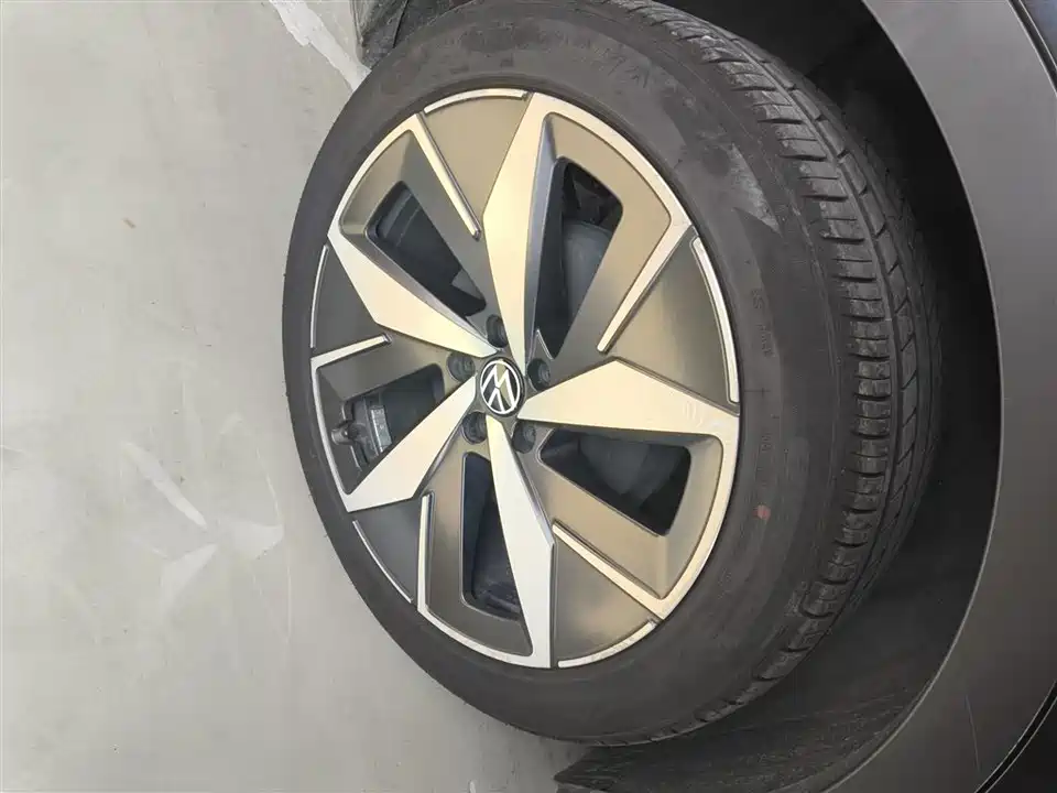 Volkswagen ID.4 CROZZ