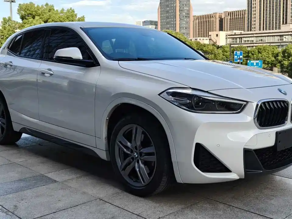 BMW X2