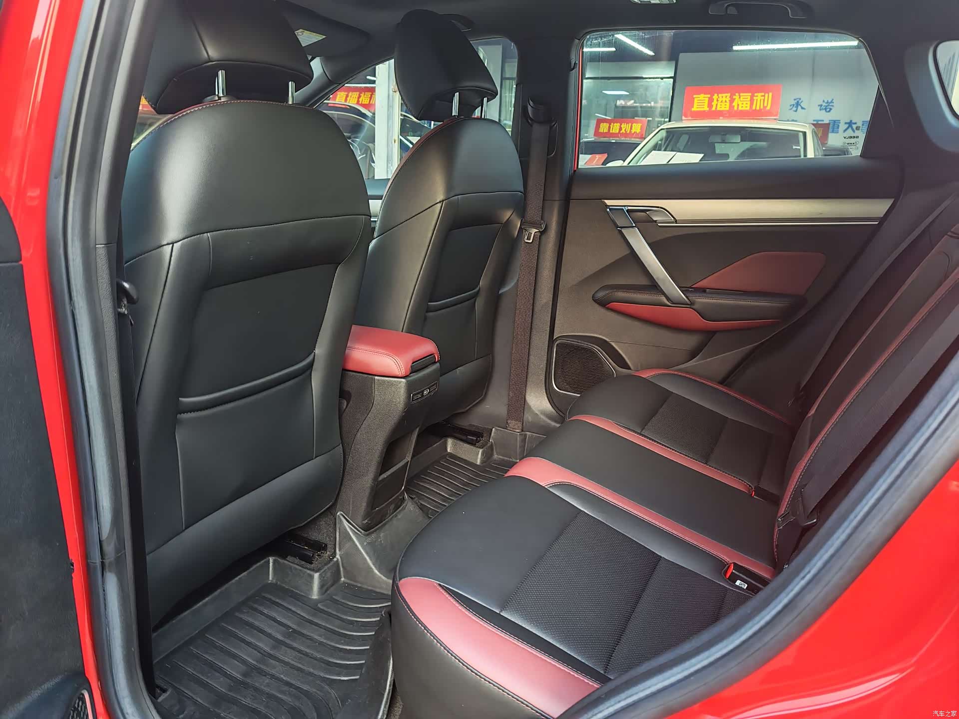 Geely Coolray, 2021 7