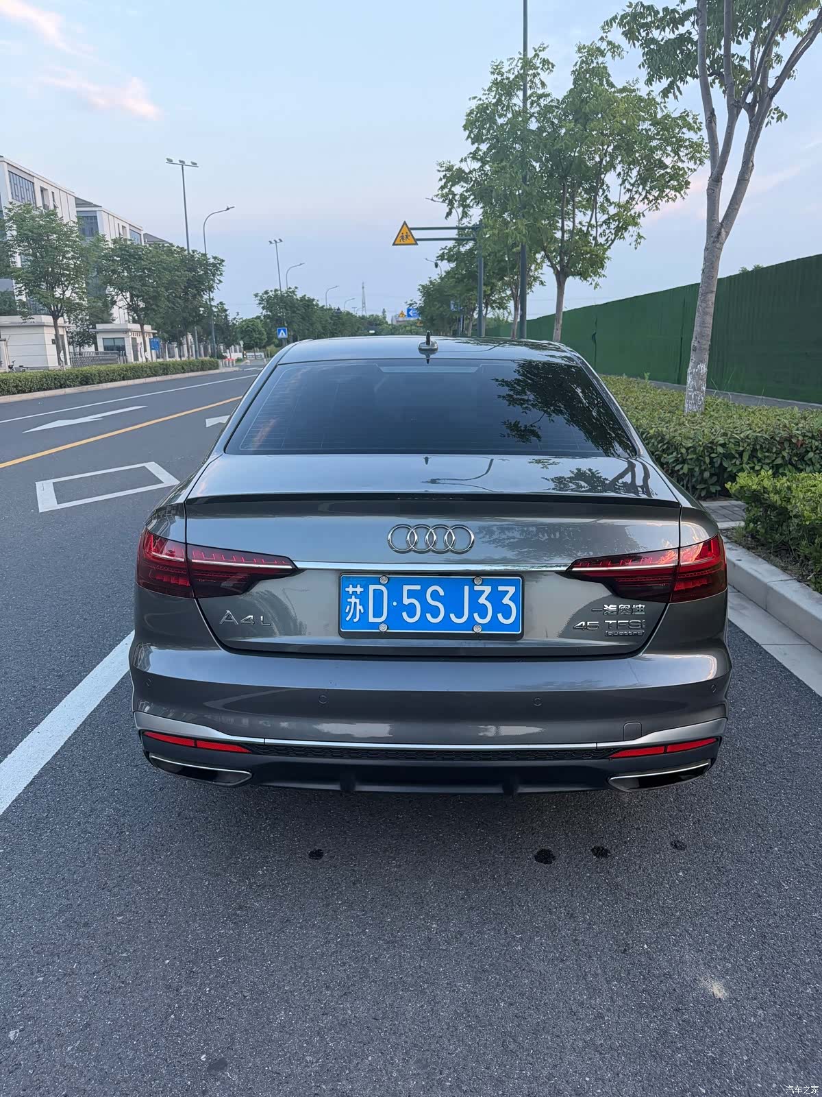 Audi A4L, 2020 4
