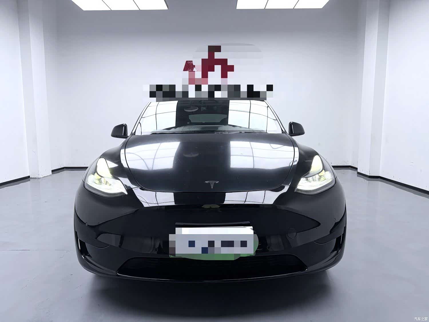 Tesla Model Y, 2023 2