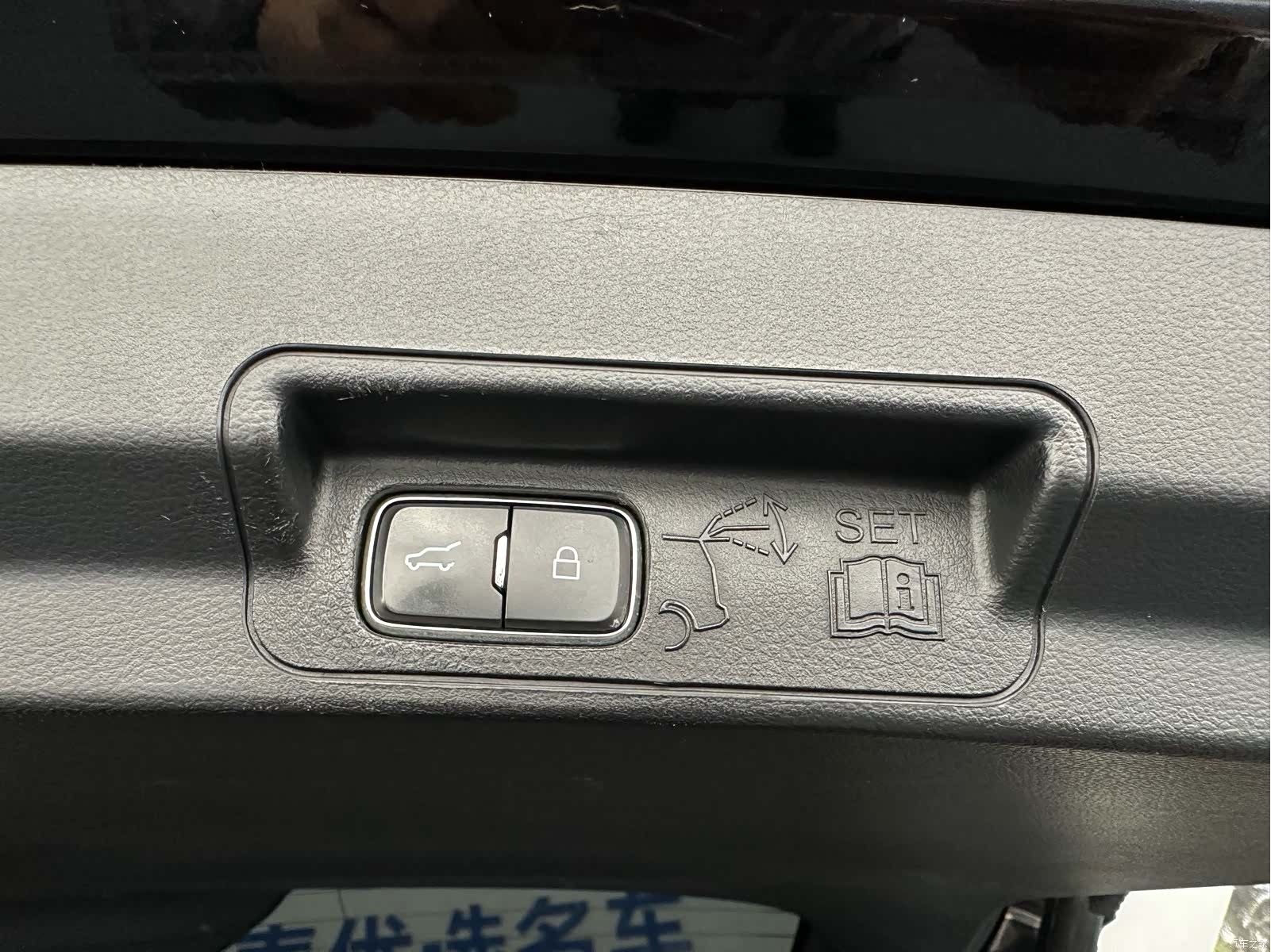 Ford Explorer, 2021 18