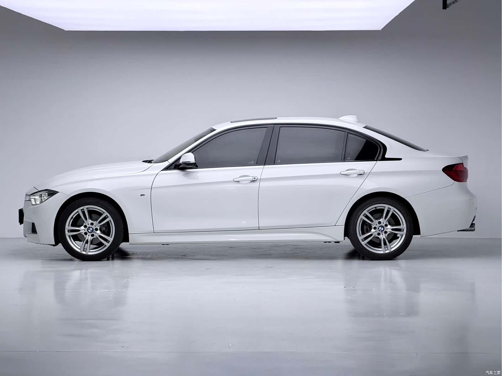 BMW 3 Series, 2018 10