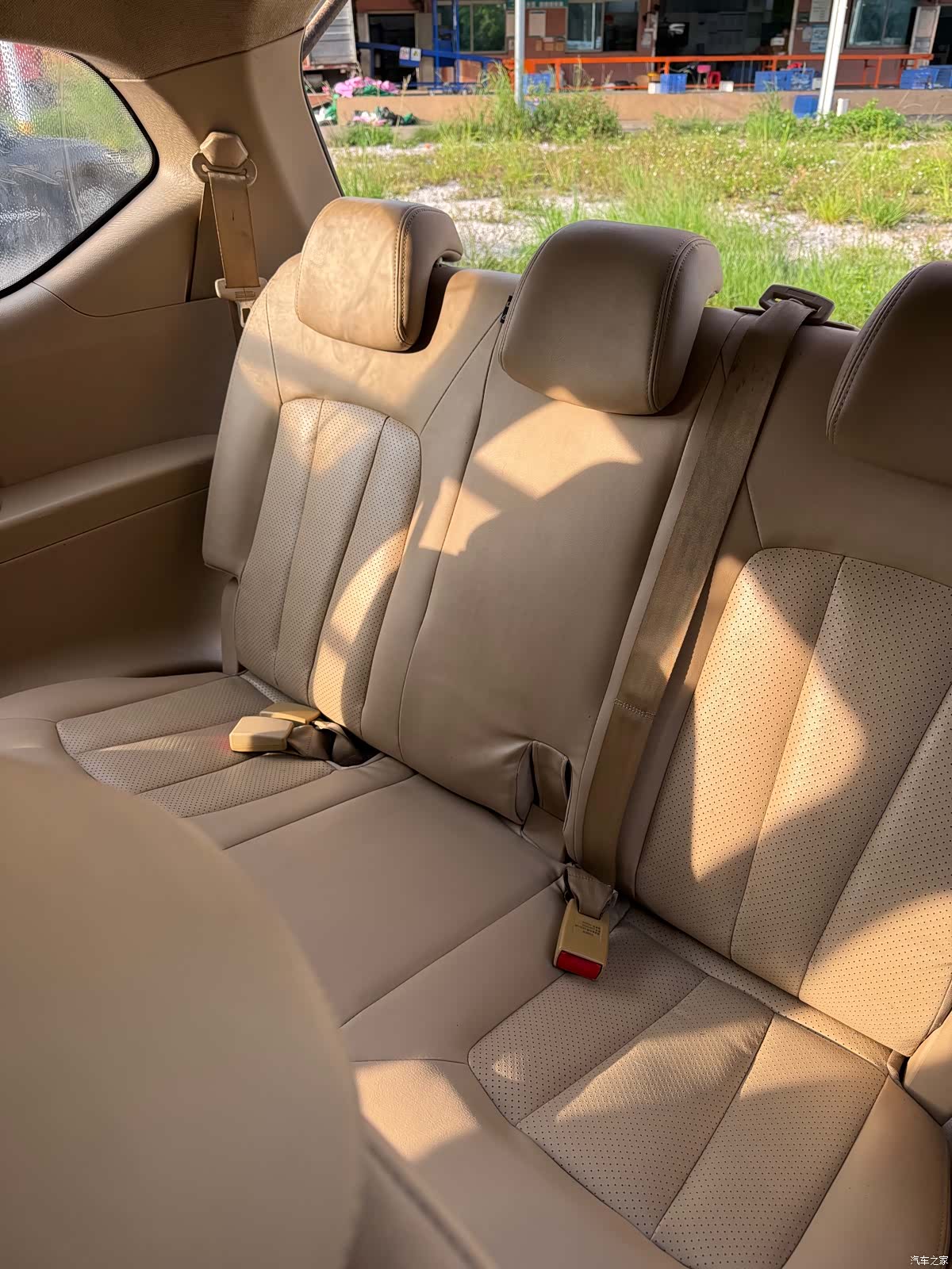 Wuling 730, 2015 15
