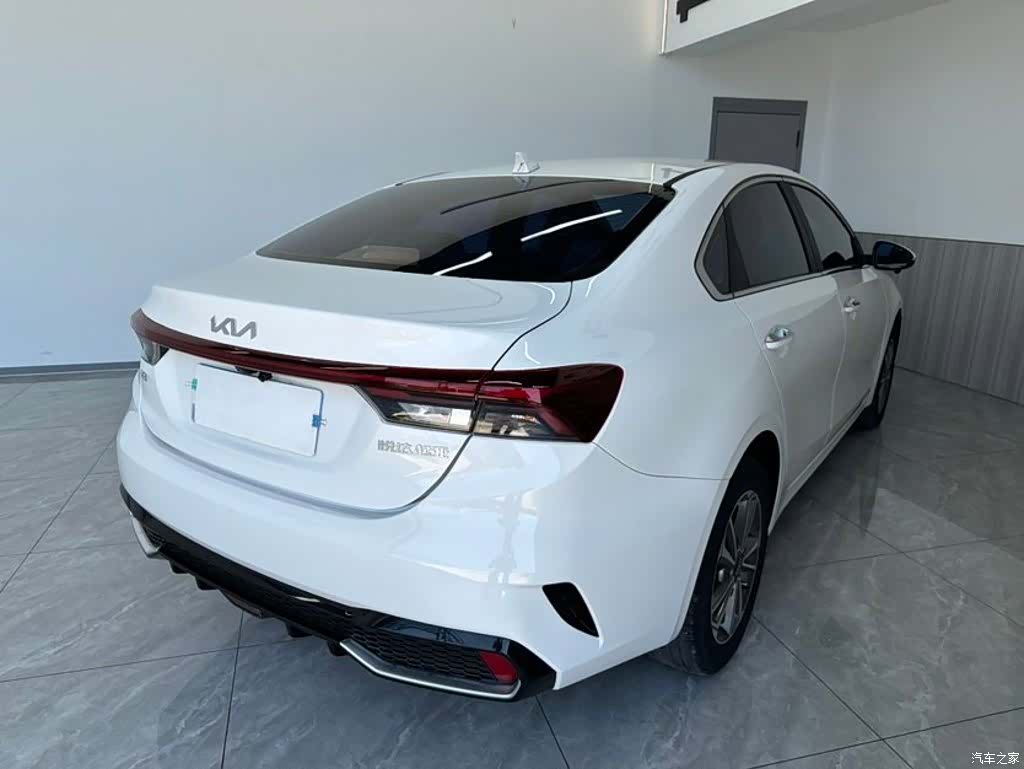 Kia K3, 2023 4