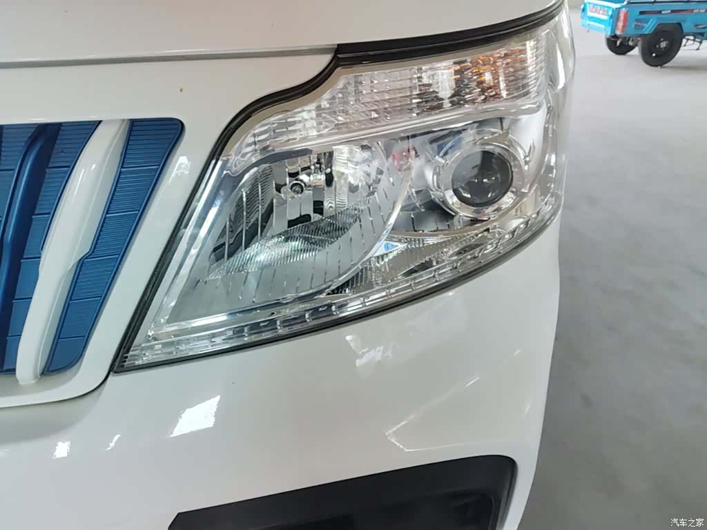 Changan EM80, 2024 18