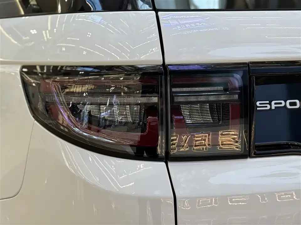 Land Rover Discover sports