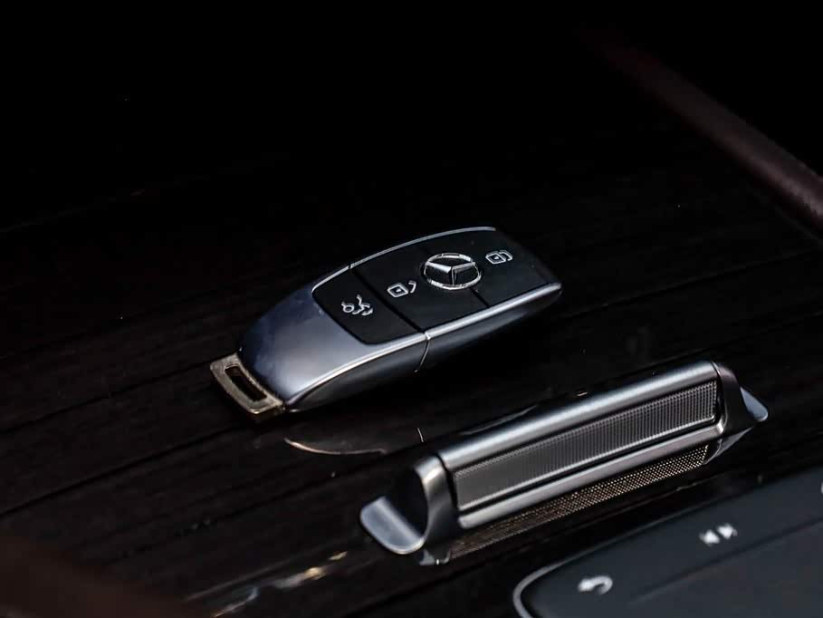 Mercedes-Benz GLE Mercedes-Benz GLE