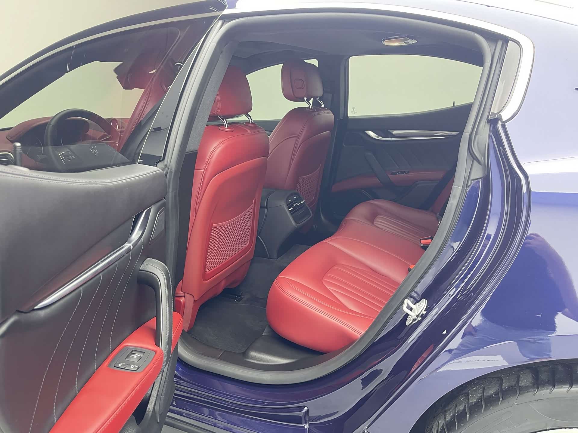Maserati Ghibli, 2021 12