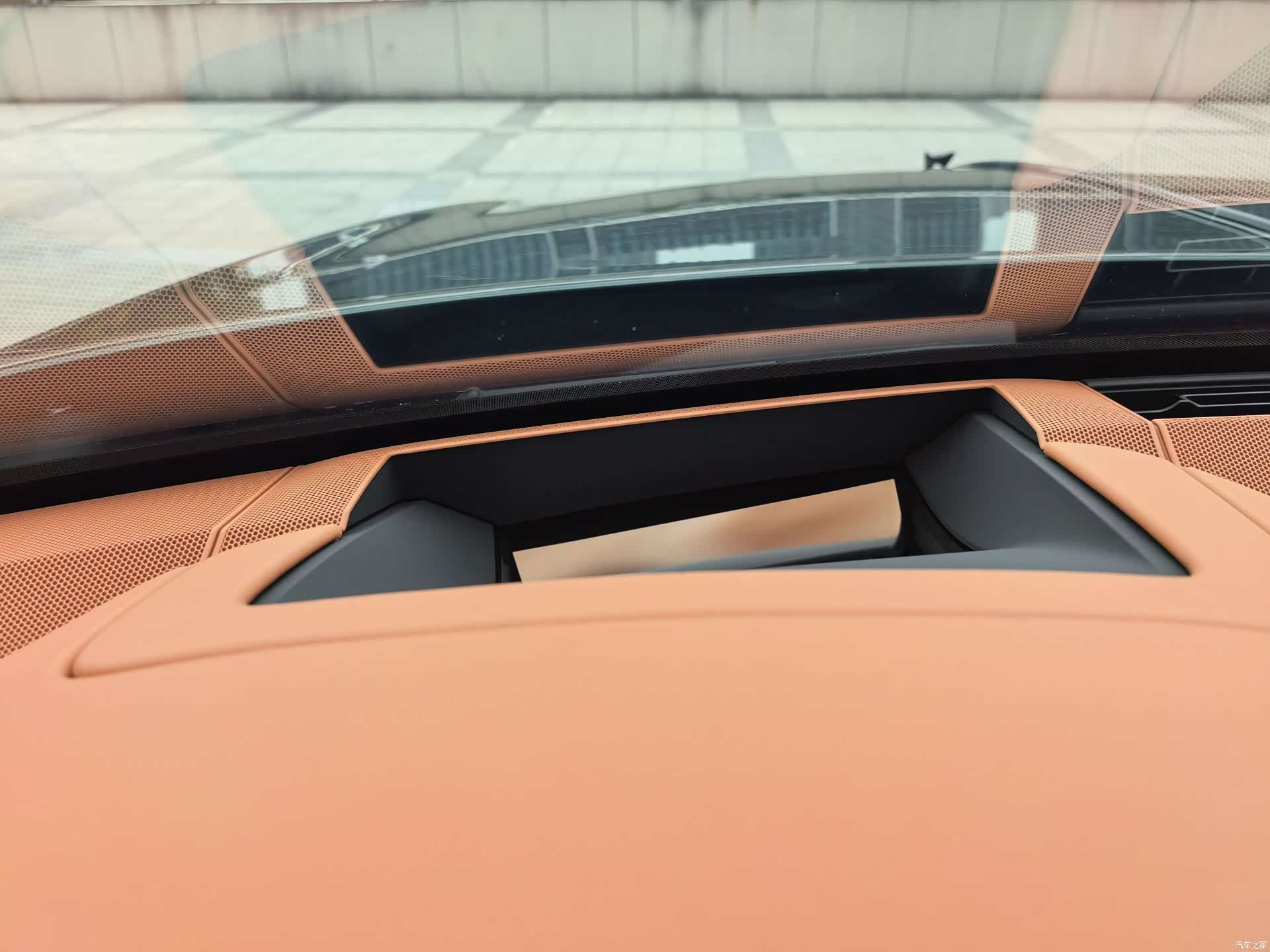 Bentley Flying Spur, 2022 9