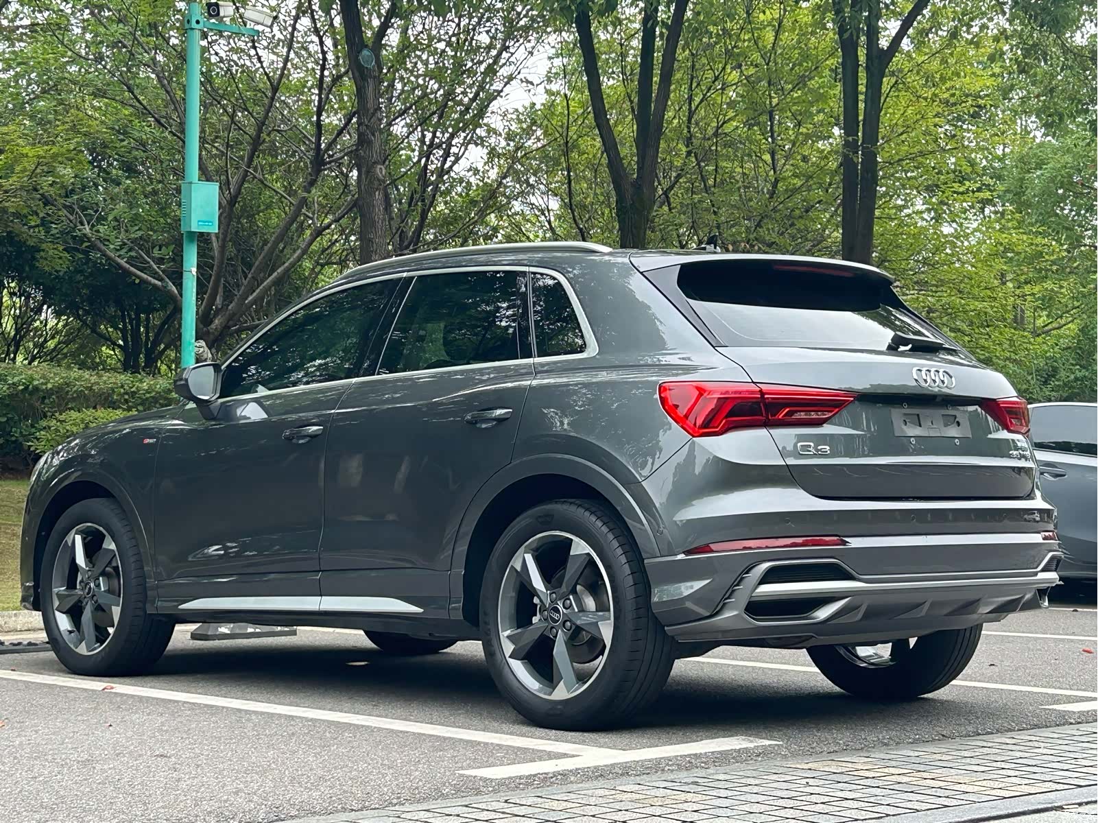 Audi Q3, 2022 10