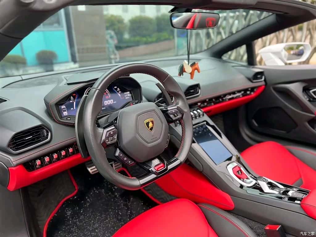 Lamborghini Huracán, 2021 все фото
