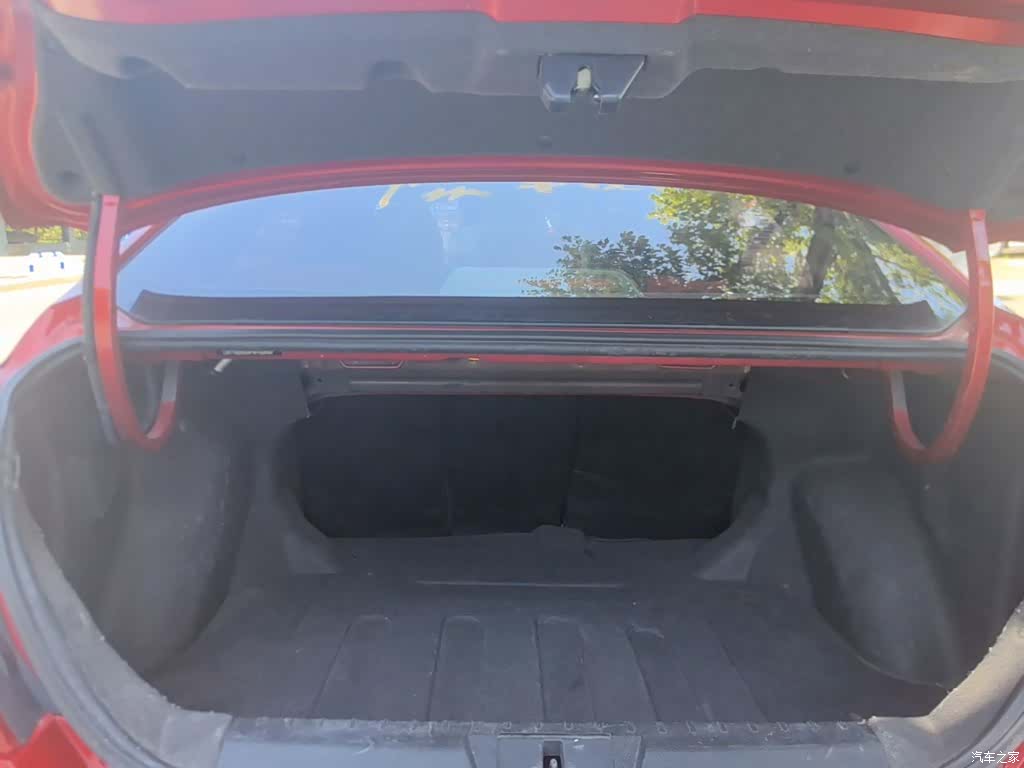 Geely Emgrand, 2015 19