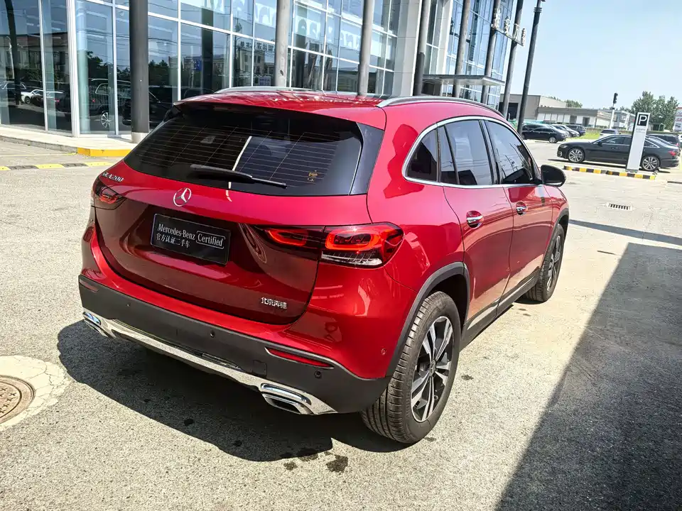 Mercedes-Benz GLA