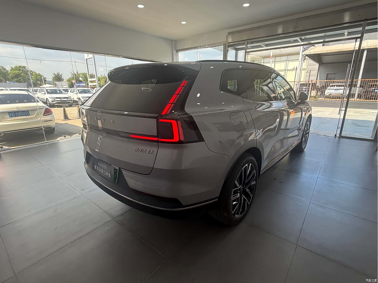 Volvo XC70, 2026 10