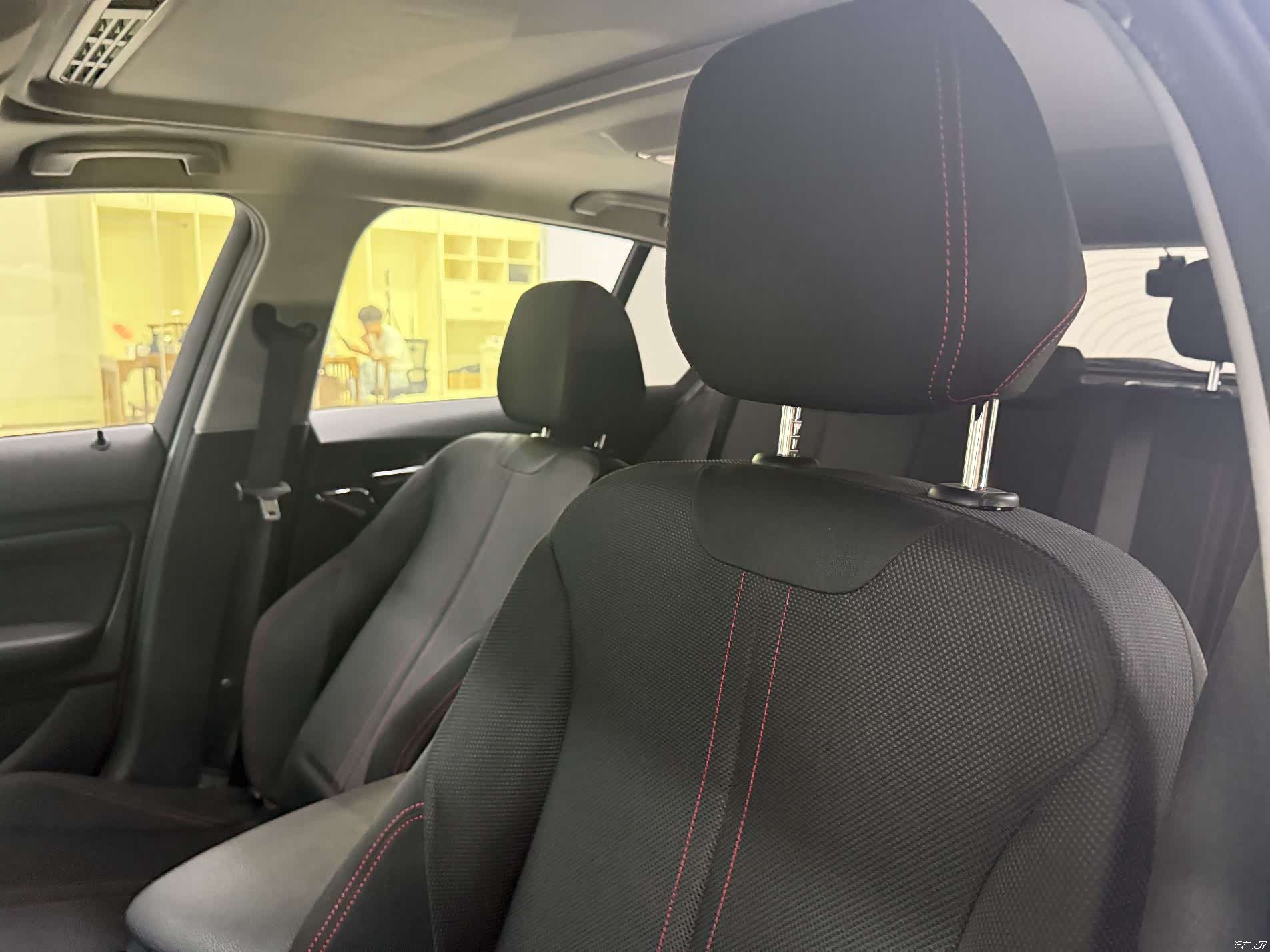 BMW 1 Series, 2019 11