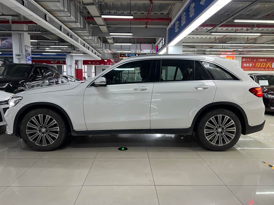 Mercedes-Benz GLC Mercedes-Benz GLC