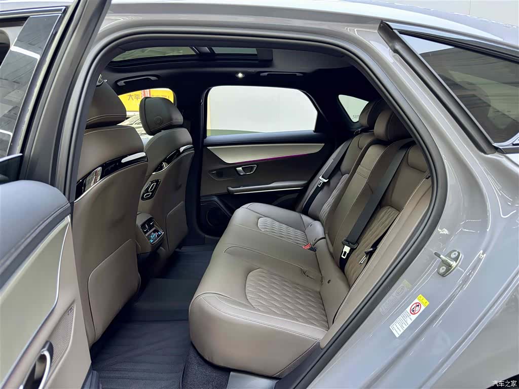 BYD Han, 2025 7