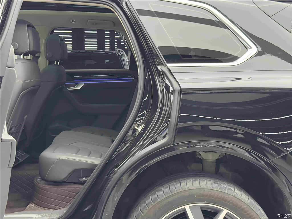 Volkswagen Touareg, 2025 7
