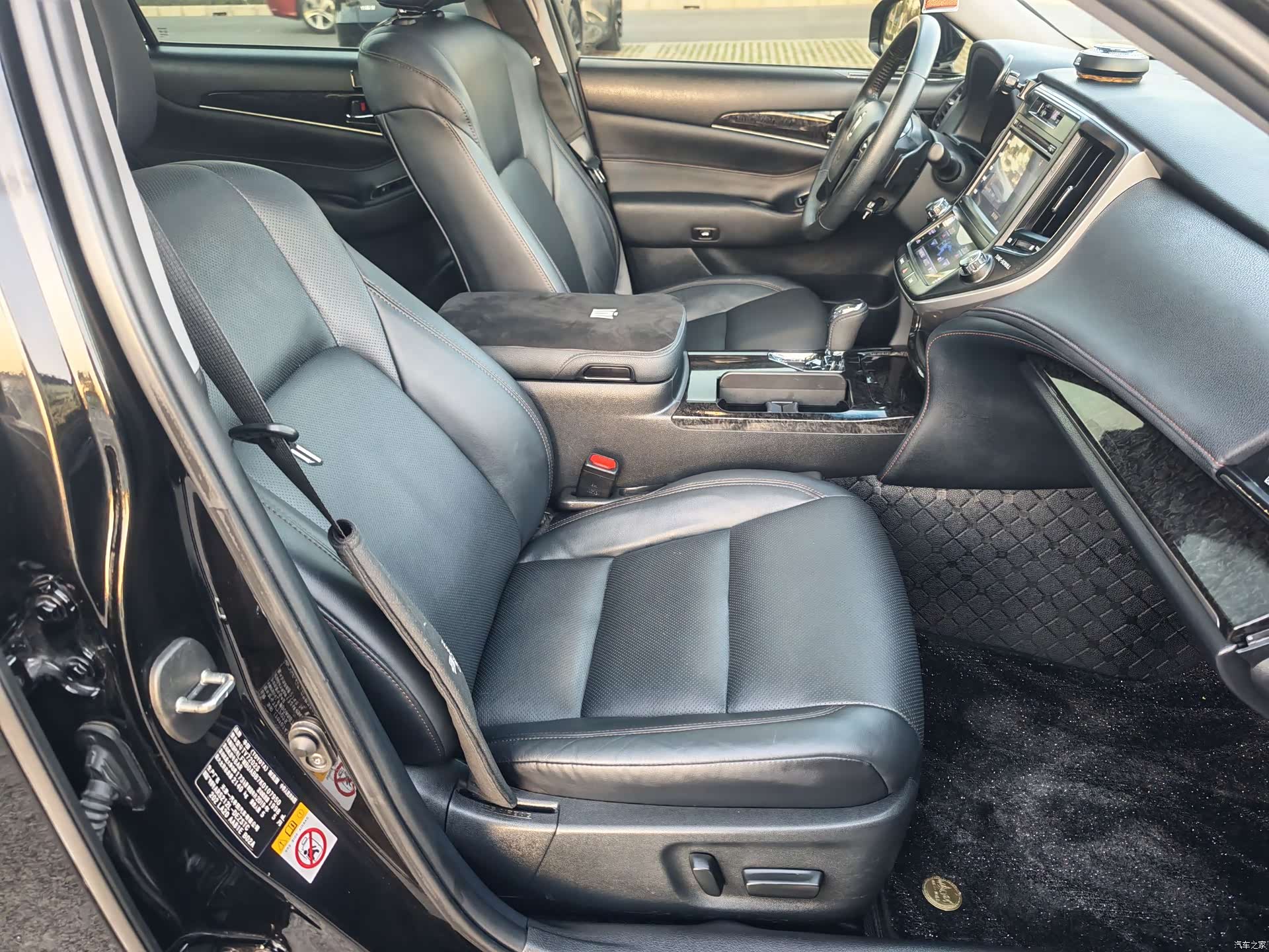 Toyota Crown, 2019 9