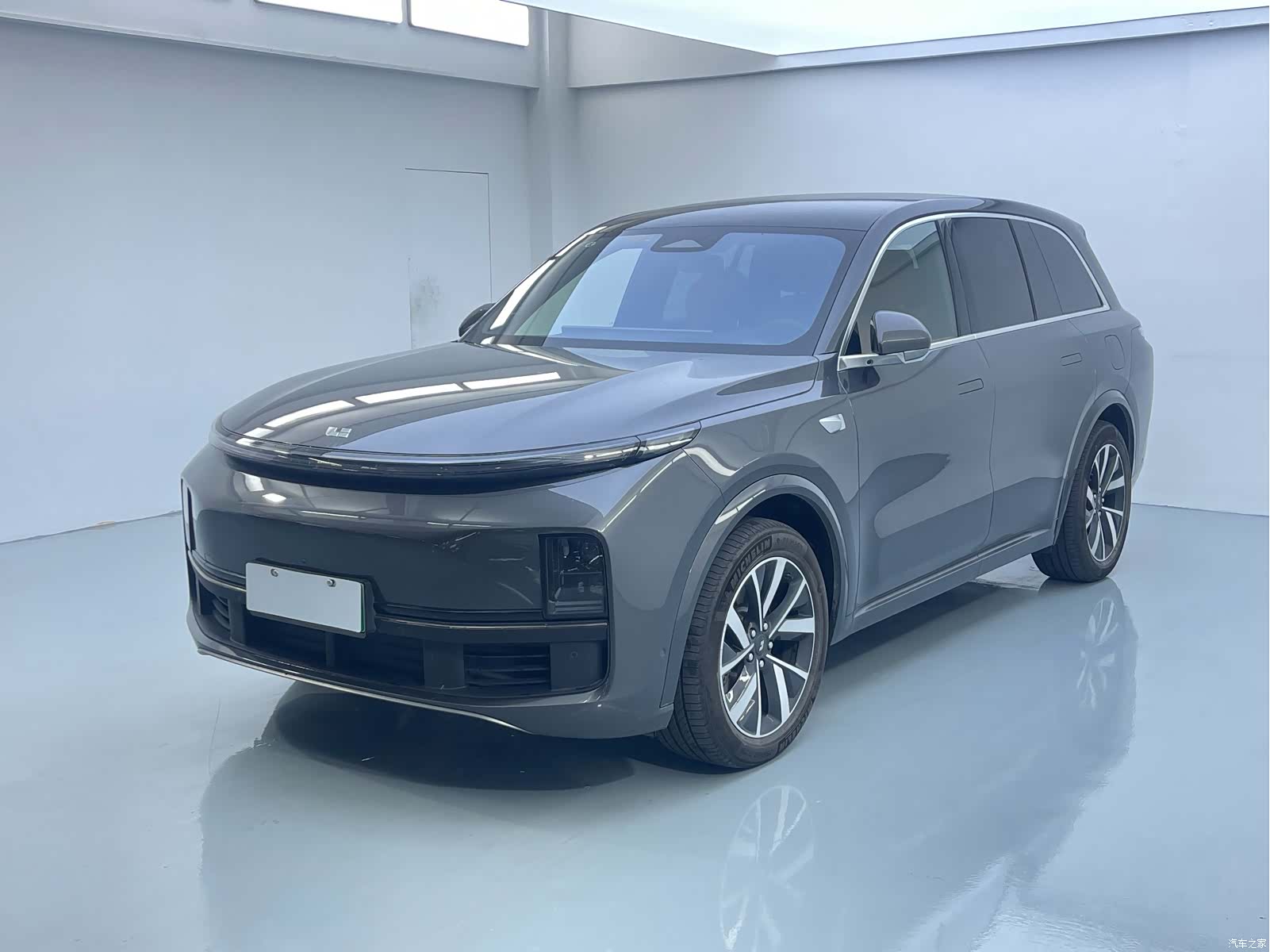 Li Auto L8, 2024 3